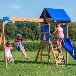 Aire De Jeux Avec Balançoires Et Toboggan En Bois De Cèdre - Aurora