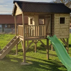 Maison Pour Enfant En Bois Autoclave Avec Toboggan Et Balançoires - Pin 9 Maison Pour Enfant En Bois Autoclave Avec Toboggan Et Balançoires - Pin -Jardelix Soldes Magasin cabane pour enfant sur pilotis en pin traite autoclave 1