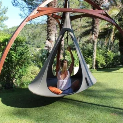 Hamac Suspendu En Polyoléfine Et Aluminium – Cacoon