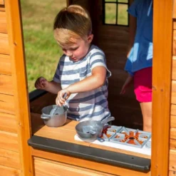 Maisonnette Pour Enfant En Bois De Cèdre Sweetwater -Jardelix Soldes Magasin maisonnette enfant bois cedre sweetwater 3