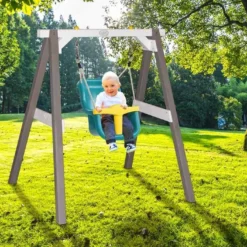 Axi Portique Balançoire Pour Bébé En Bois De Hemlock Marron Et Blanc -Jardelix Soldes Magasin premier portique bebe 9 mois 3 ans bois hemlock imputrescible siege confort 4