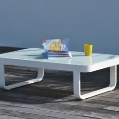 Salon De Jardin En Aluminium Barcelona : 1 Table + 2 Canapés + 1 Pouf -Jardelix Soldes Magasin salon de jardin barcelona table basse aluminium blanc
