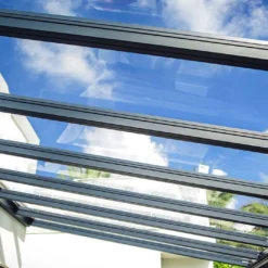 Pergola Aluminium Gris Et Polycarbonate - Stockholm | Palram – Canopia -Jardelix Soldes Magasin toiture polycarbonate pergola stockholm canopia palram