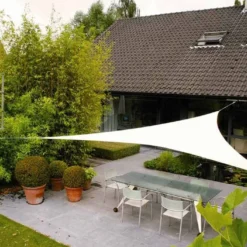 Voile D'ombrage Triangulaire 5 X 5 X 5 M - Ingenua Solidum 11 Voile D'ombrage Triangulaire 5 X 5 X 5 M - Ingenua Solidum -Jardelix Soldes Magasin voile ombrage ingenua 4 2